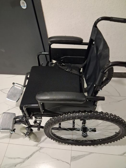 Инвалидная коляска