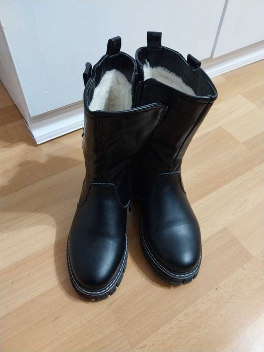 Топли ботуши,номер 35