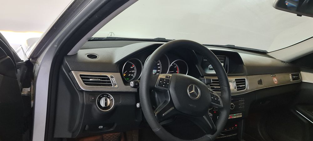 Mercedes  e 200 an 2015  Automatic