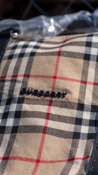 Burrberry сак.