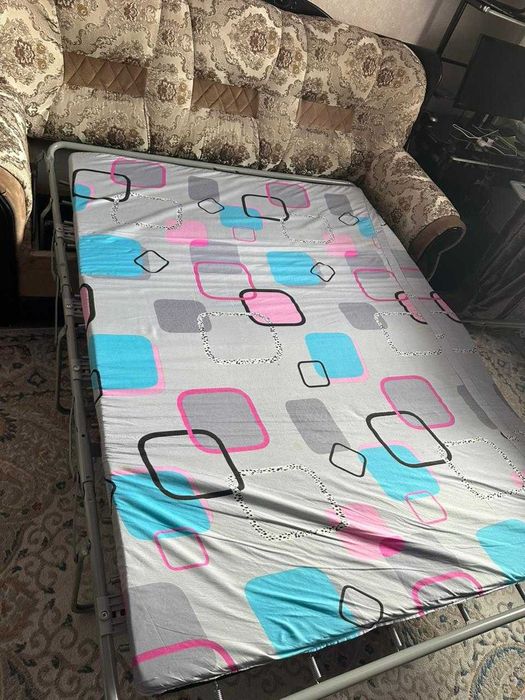 Продаем раскладной диван для зала