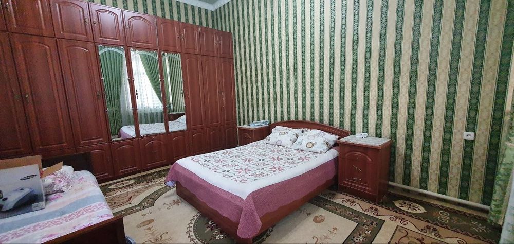 Uchastka hovli nazarbek