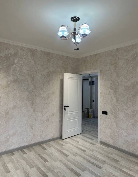 Квартира на Дружба народов -кафе Сой 2/2/4 общ пл 62м /77 серия