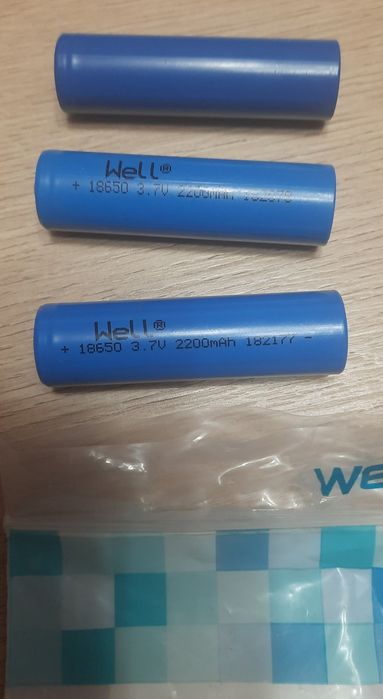 Acumulatorul LI-ION 18650, 3.7 V - 2200 mAh