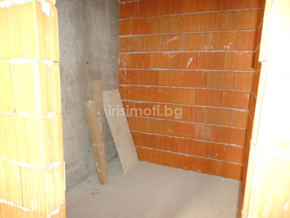 Продава тристаен, €291569, 141кв.м. в Студентски град