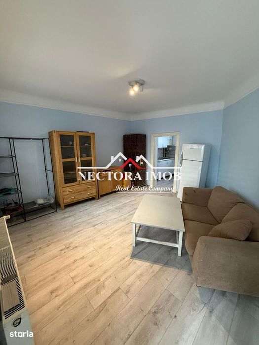 NECTORA IMOB-Apartament la casa, curte proprie, 86 mp, Parcare, 3 cam.
