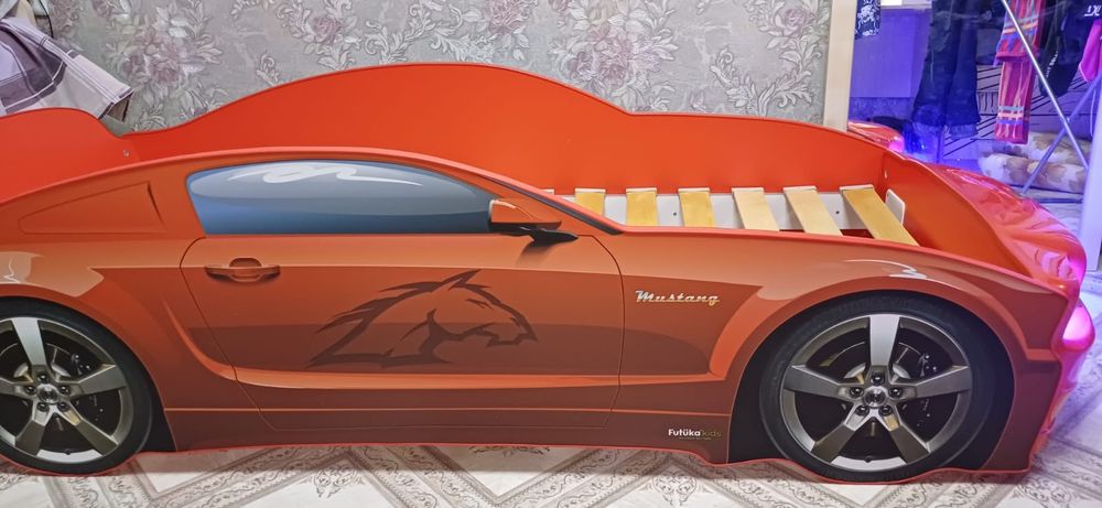 Кровать- машинка