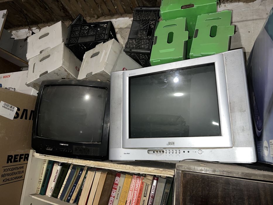 Морозильник + телевизор