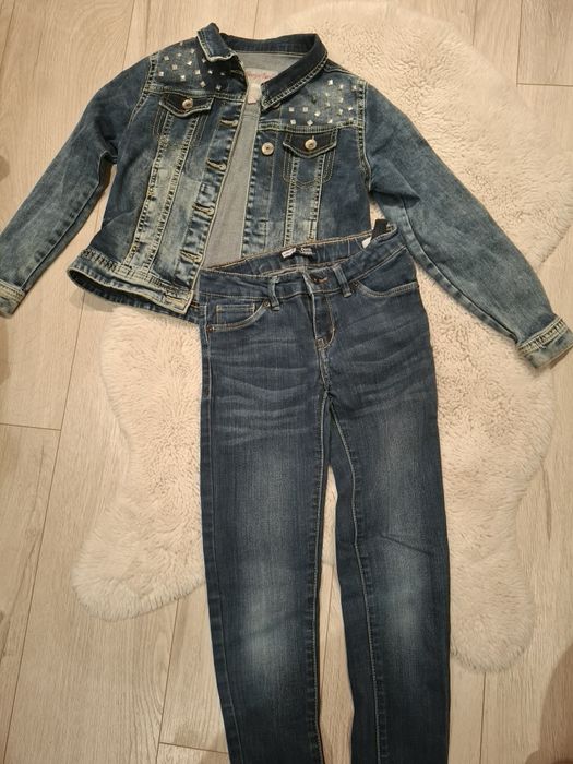 Голям лот за момиче 7-9 години.