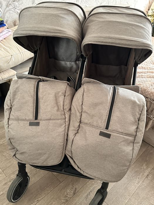 Коляска для двойни