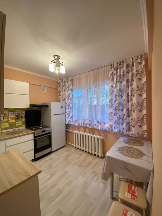 Трехкомнатная. Семь спальных мест.