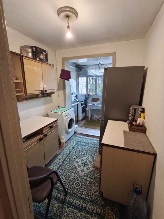 Продается квартира 4 комнатная с двором