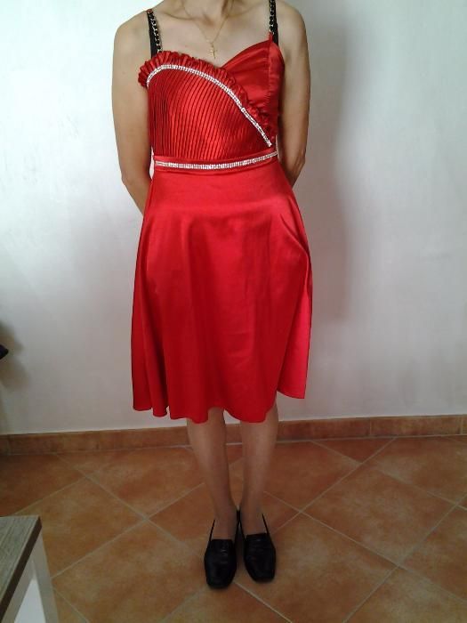 rochie de ocazie aproape nouă