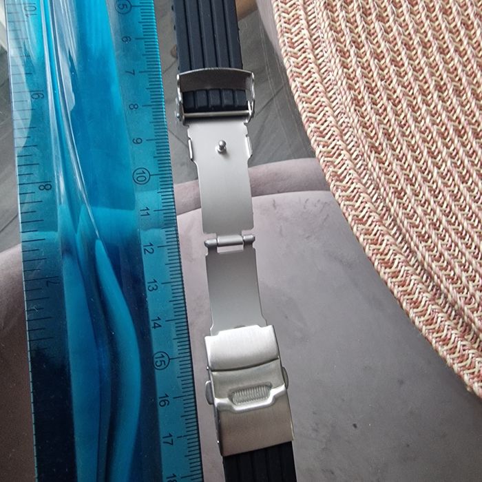 Curea de ceas din silicon nouă cu închidere butterfly