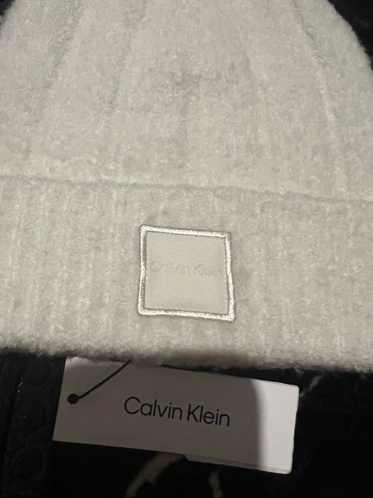 Karl Lagerfeld,Calvin Klein шапки