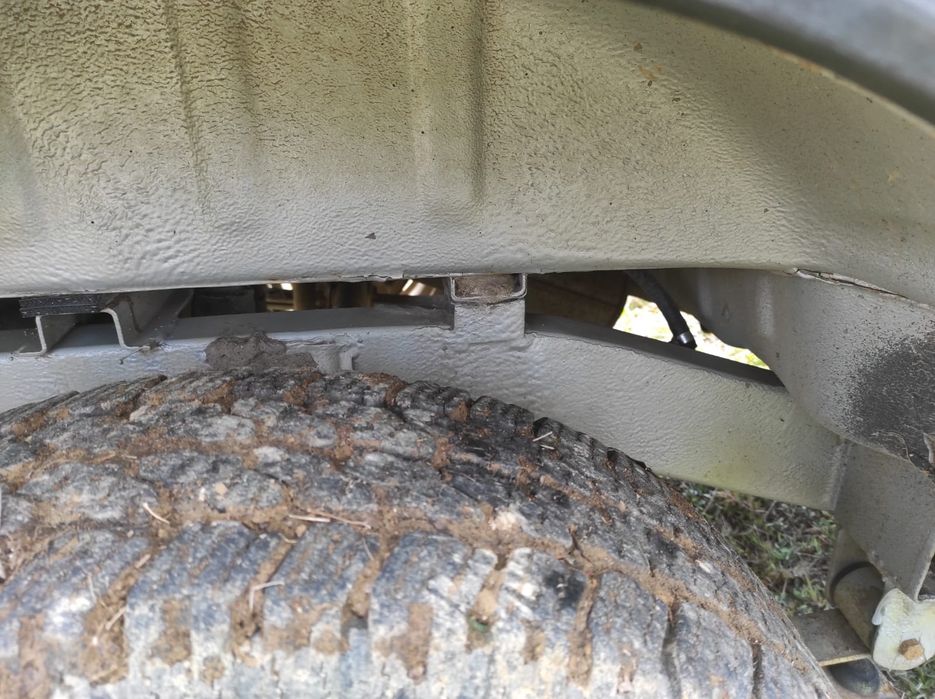 Suzuki samurai sj410