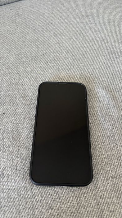 Iphone 13 pro + кейс. 83 %