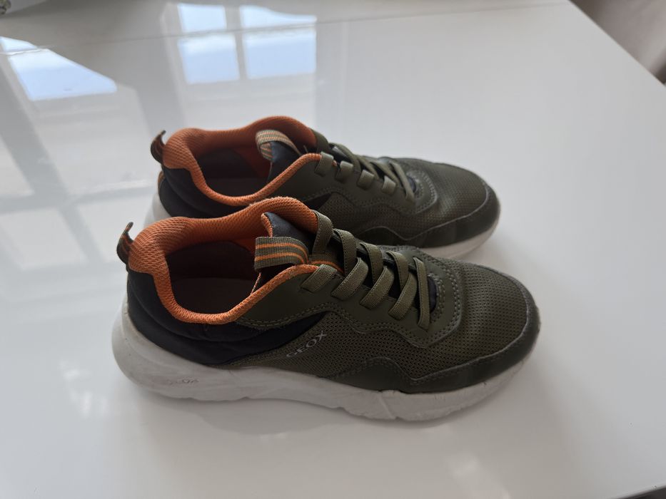 Кроссовки Geox размер 36