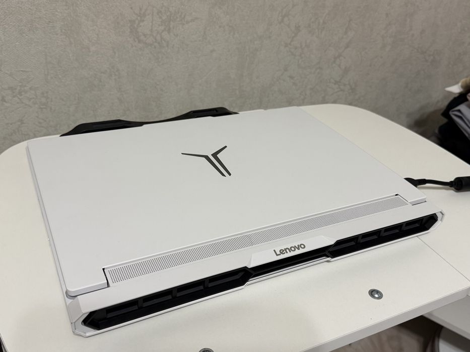 Lenovo legion R9000P