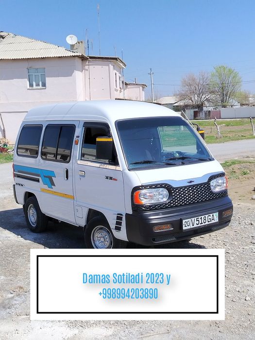 Bir qoʻl minilgan taksi qilinmagan qo'shimcha jixoz qilingan. Shumka