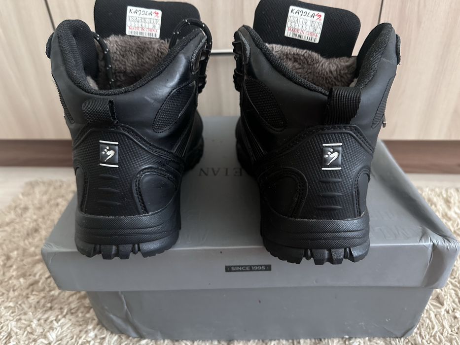 Продам  кросовки