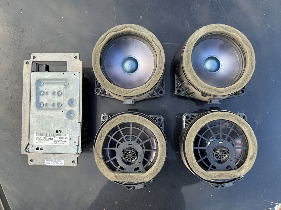 Тонколони и усилвател Harman Kardon Мерцедес C класа W203 CLK W209
