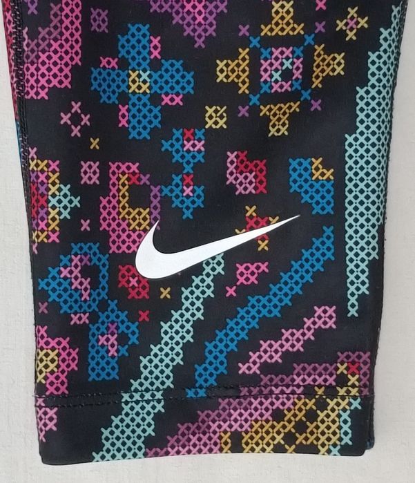 Nike PRO DRI-FIT Capri Tights оригинален клин ръст 146-156см Найк