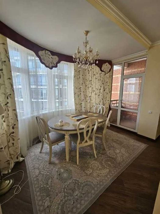 Дава се под наем Двустаен апартамент в София, Център - 56 кв.м за 459 € - Снимка #1