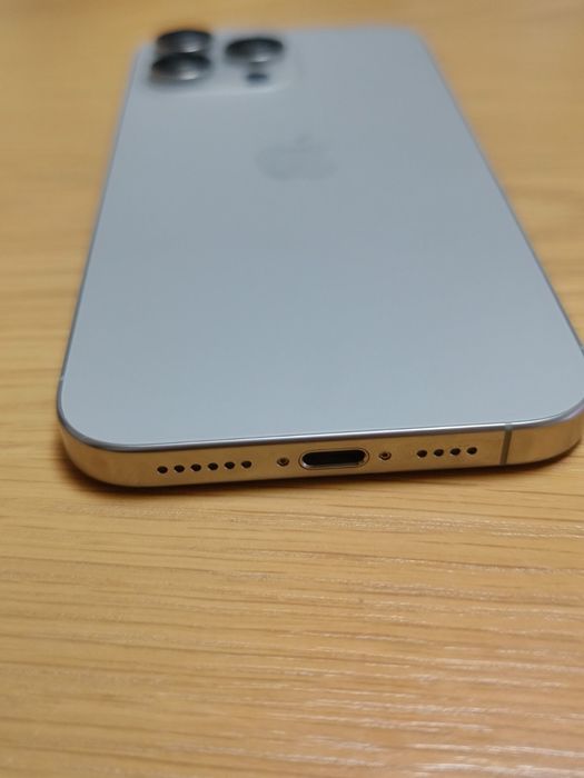 Iphone 16 Pro Max 256GB - Перфектен, 91% батерия, Гаранция