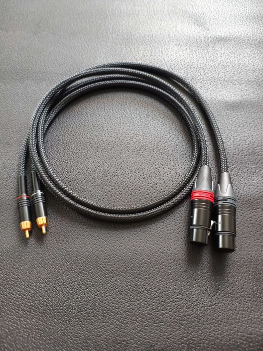 Cabluri audio profesionale Canare L-4E6S  XLR mamă → RCA tată | 1 m
