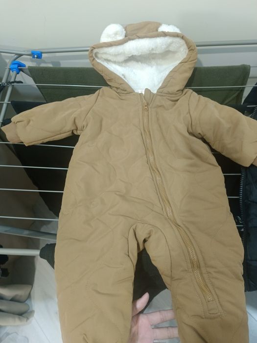 Продам детский комбинезон