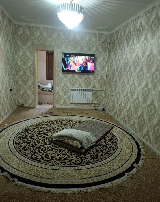 Ахмад Югнакий 3/3/5 Продается Квартира Улутшенка!