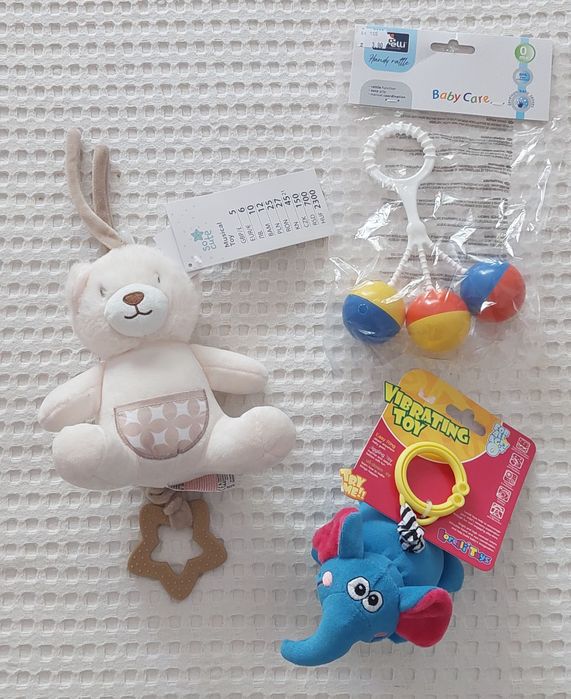 Чисто нови лотове бебешки играчки