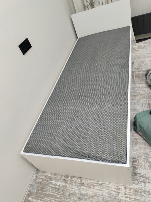 Кровать односпальная