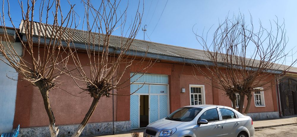 Oqtosh shahrida hovli sotiladi