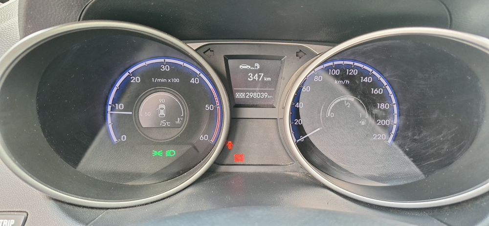 HYUNDAI ix35 2012 — imagine 3