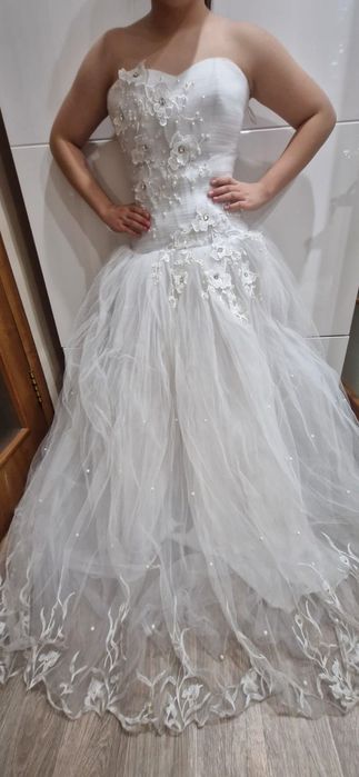 Свадебные платья