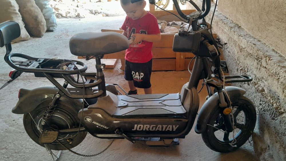Скутер мопед транспорт jorgatay