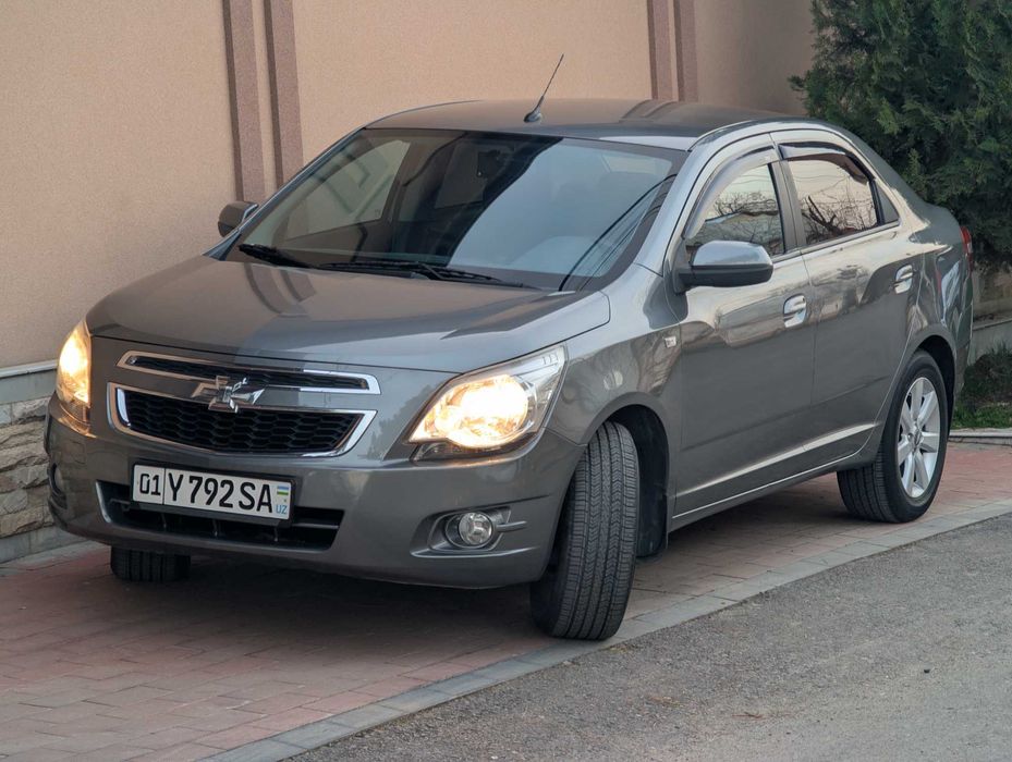 Cobalt 2014 в хорошем состоянии