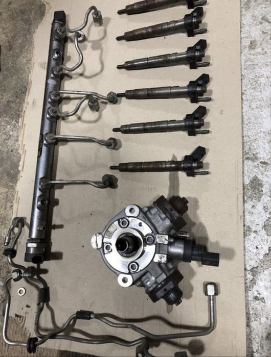 Kit injectie bmw x5 e70 x6 e71 3.0d 245 cai N57, 530d f10 730d f01 kit complet injectoare pompa 306 cai 535d f10 740d f01 f02 piese craiova