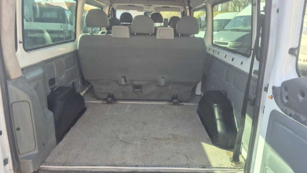 Бусове под наем 3бр. товарни 1бр. пътнически и автоплатформа Бургас