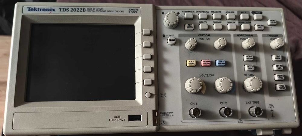 Осцилоскоп Tektronix