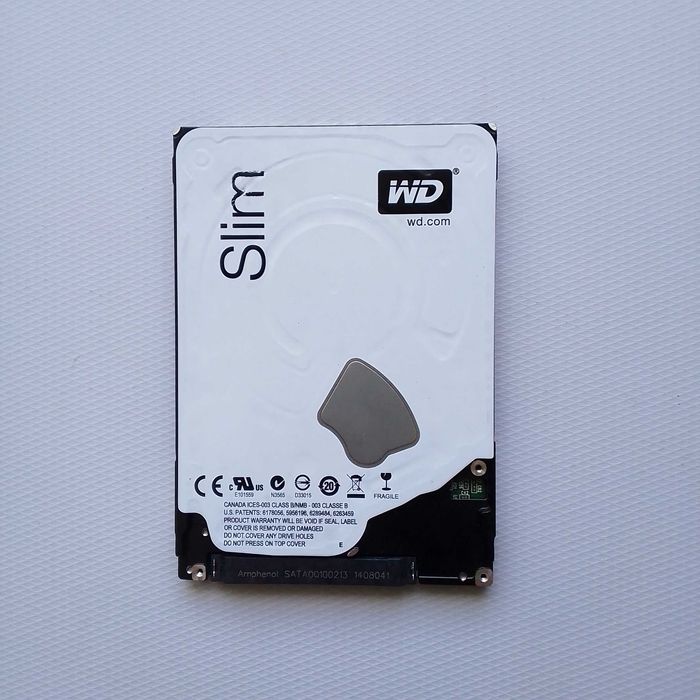 HDD 1TB+Кейс для внешнего харда.