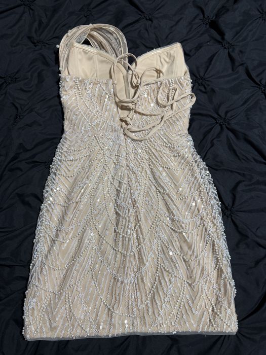 Vand rochie scurta eveniment
