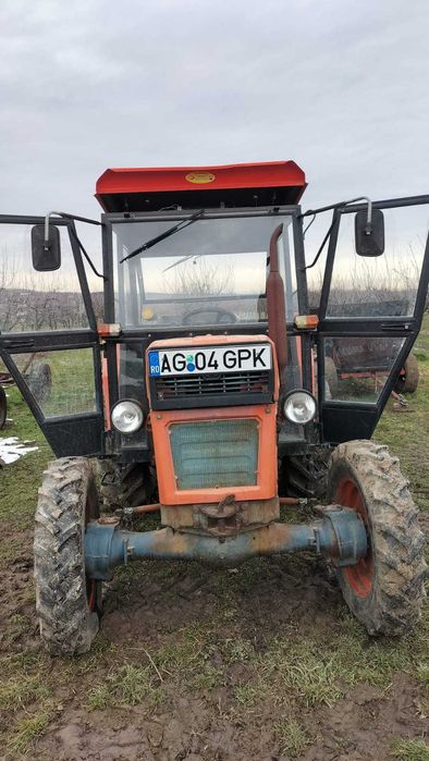 Tractor Universal U445 DTC