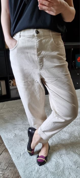 Blugi crem, marimea 40 (M-L)