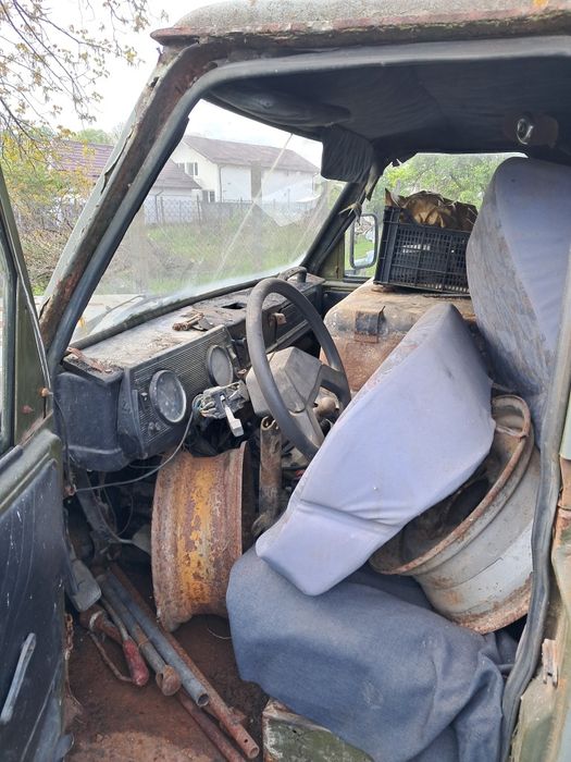 2 Aro ,fără acte și fără motoare