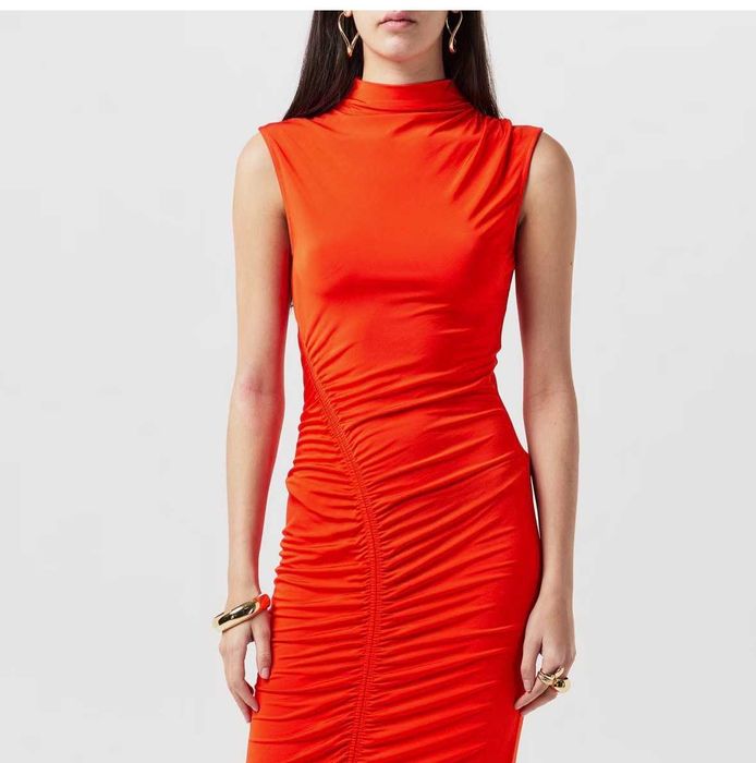 Нова,рокля, Ted Baker/London.Р-ри в неопънато - ГО до 90 см; Талия до 80 см; Х -до 100см; Дължина 145см.