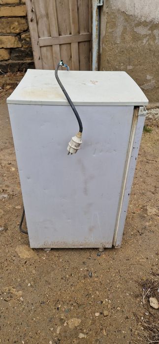 Холодильник сатылады