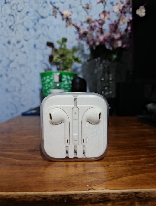 Iphone simli naushniklari